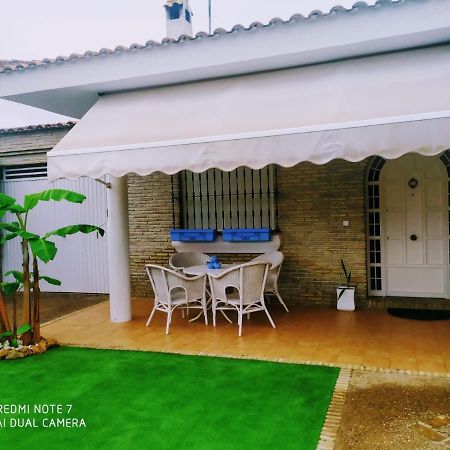 فيلا Chalet Con Encanto Palomares del Río المظهر الخارجي الصورة