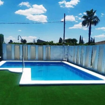 فيلا Chalet Con Encanto Palomares del Río المظهر الخارجي الصورة