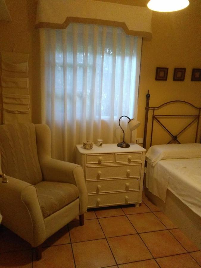 فيلا Chalet Con Encanto Palomares del Río المظهر الخارجي الصورة